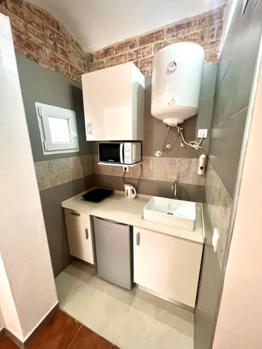 Nuevos Apartamentos Frente Al Mar Y A La Playa 卡斯特尔德费尔斯 外观 照片