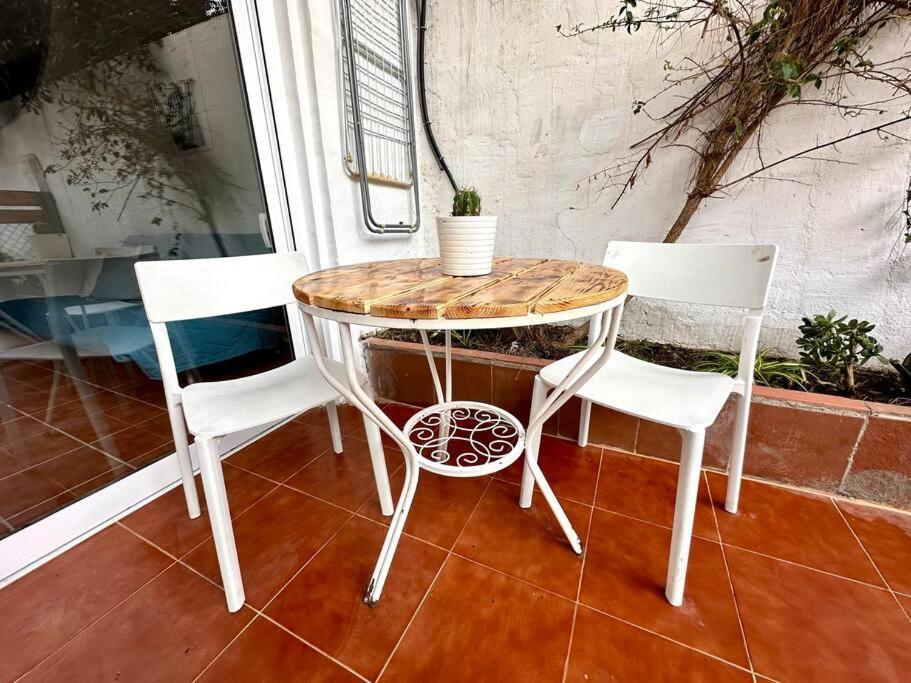 Nuevos Apartamentos Frente Al Mar Y A La Playa 卡斯特尔德费尔斯 外观 照片